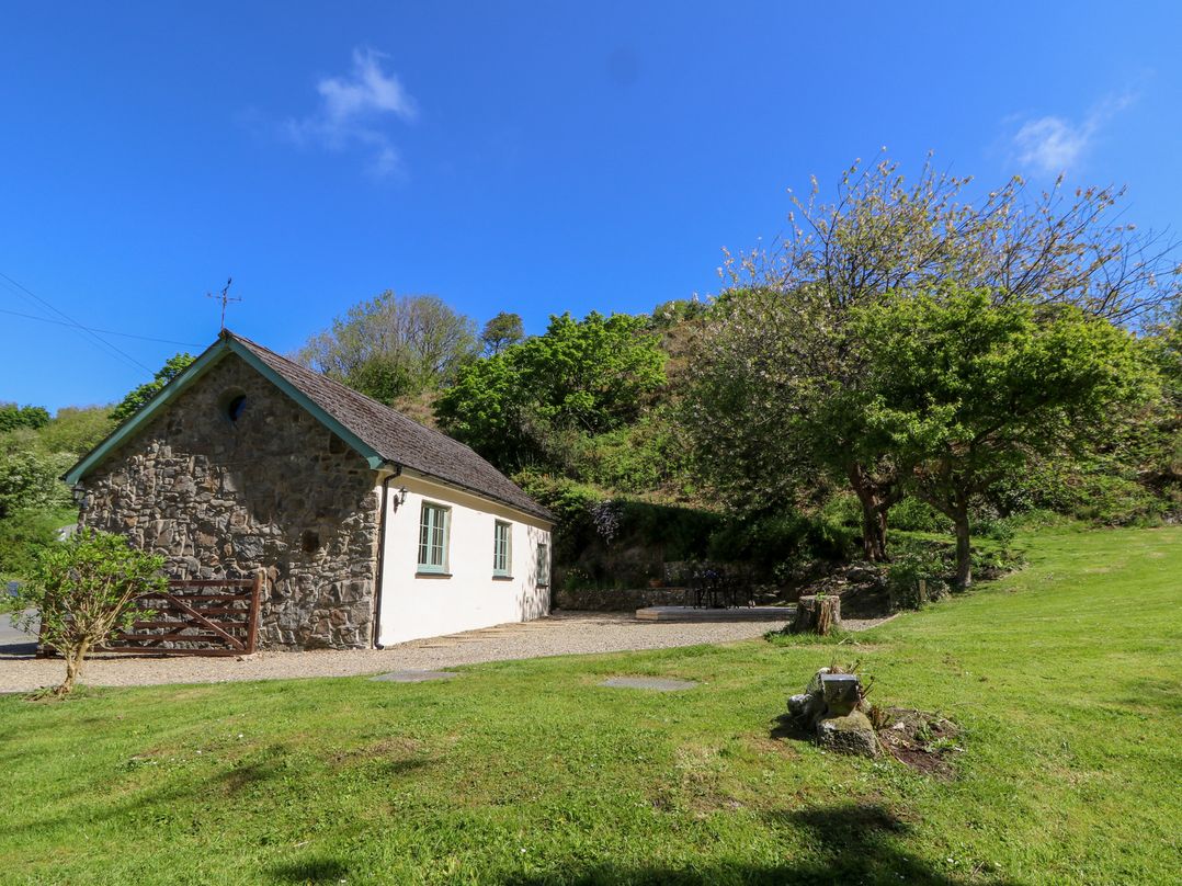 Glyn Yr Efail