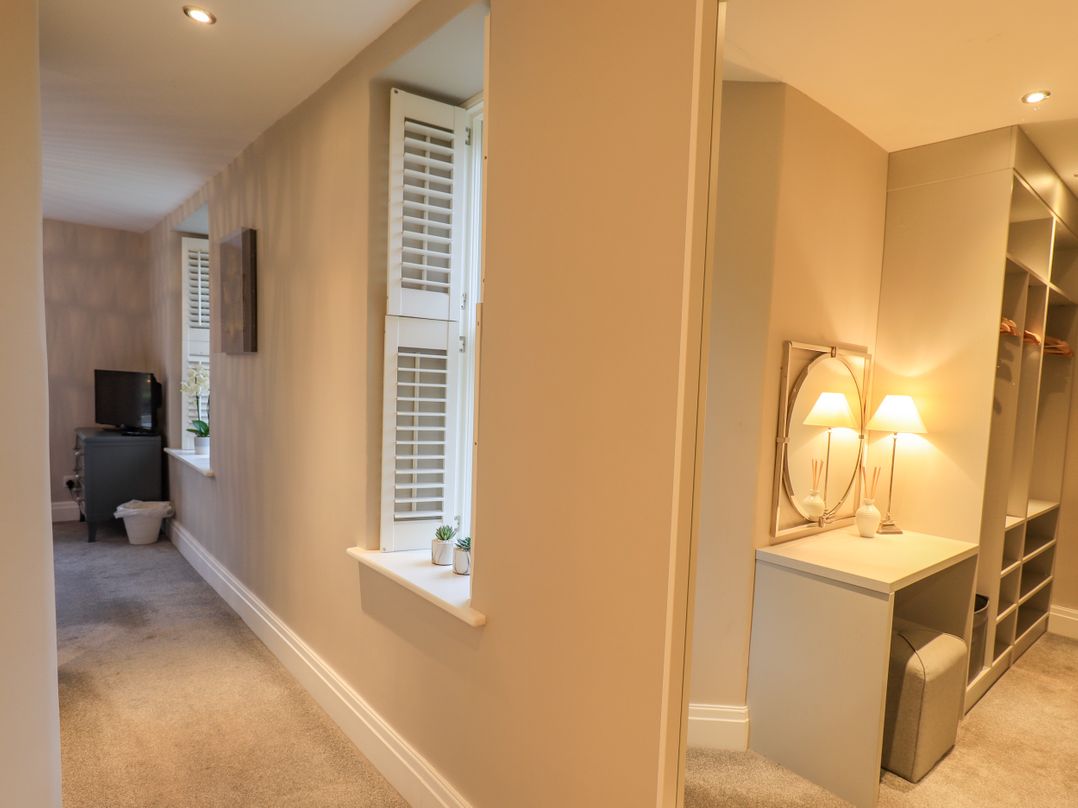 Honeywood House