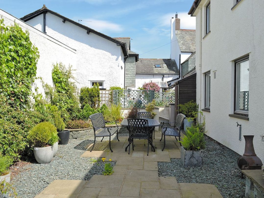 High Hill Farm Cottage