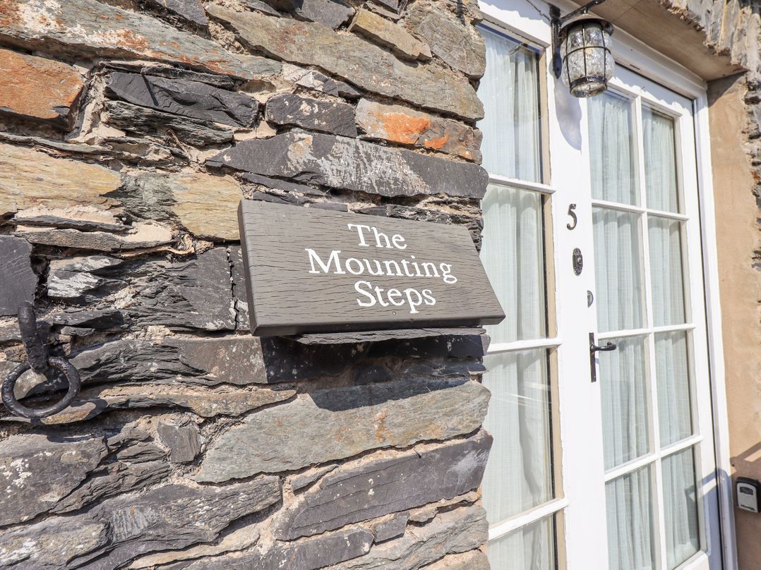 The Mounting Steps