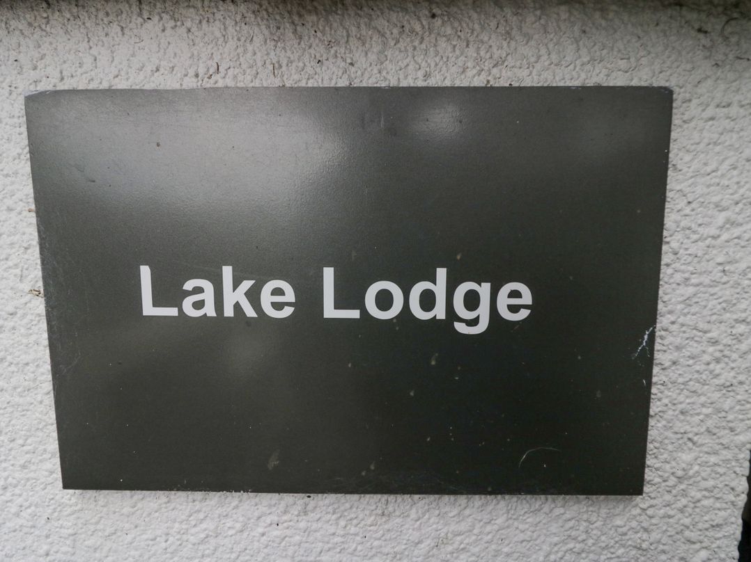 Lake Lodge