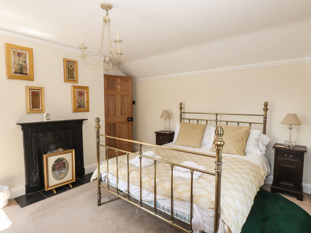 Hodge How Cottage