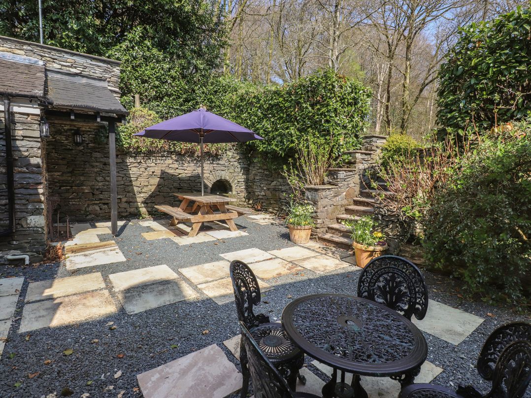 Hodge How Cottage