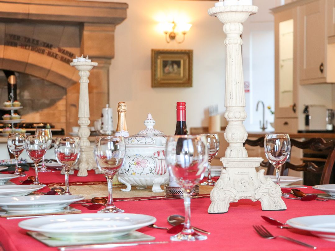 Auchentroig House