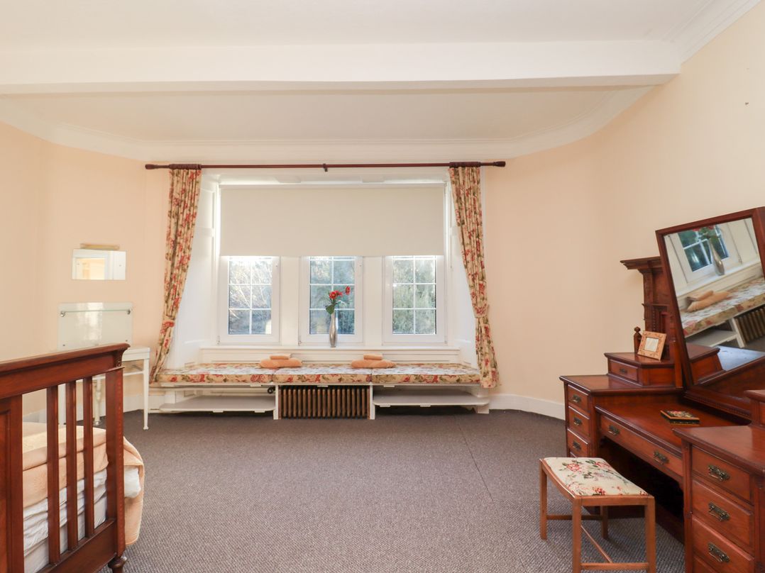 Auchentroig House