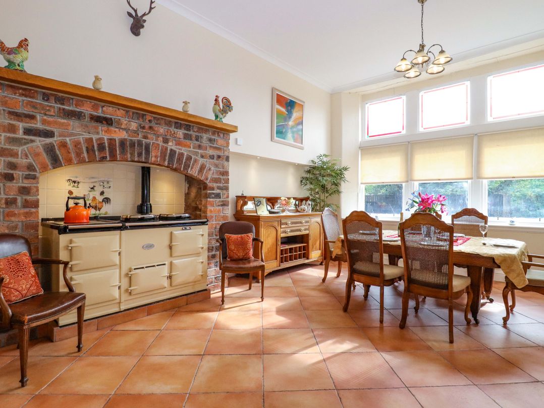 Rob Roy Apartment