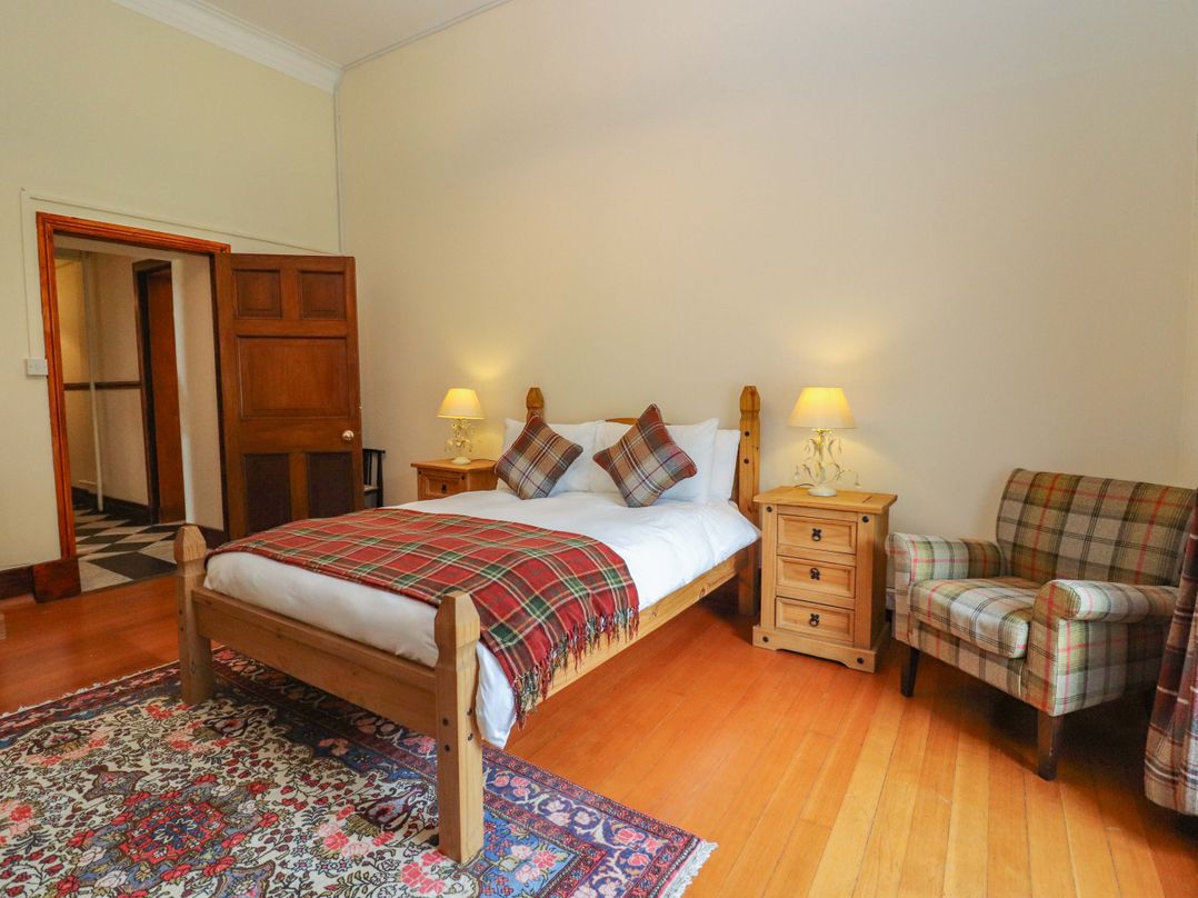 Rob Roy Apartment