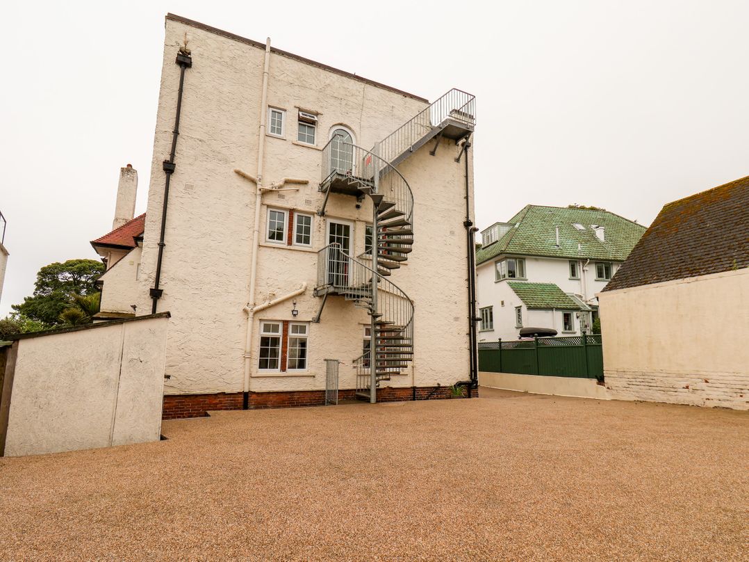 Yardley Manor