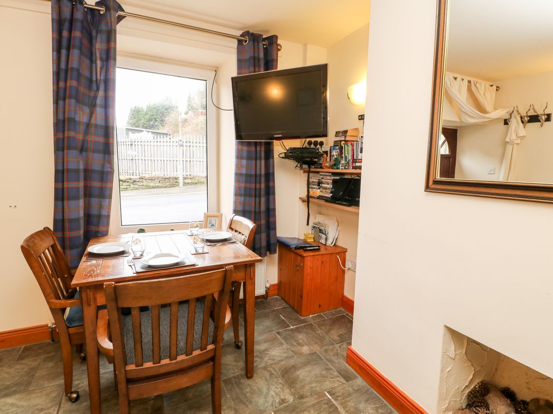 Hunter Cottage