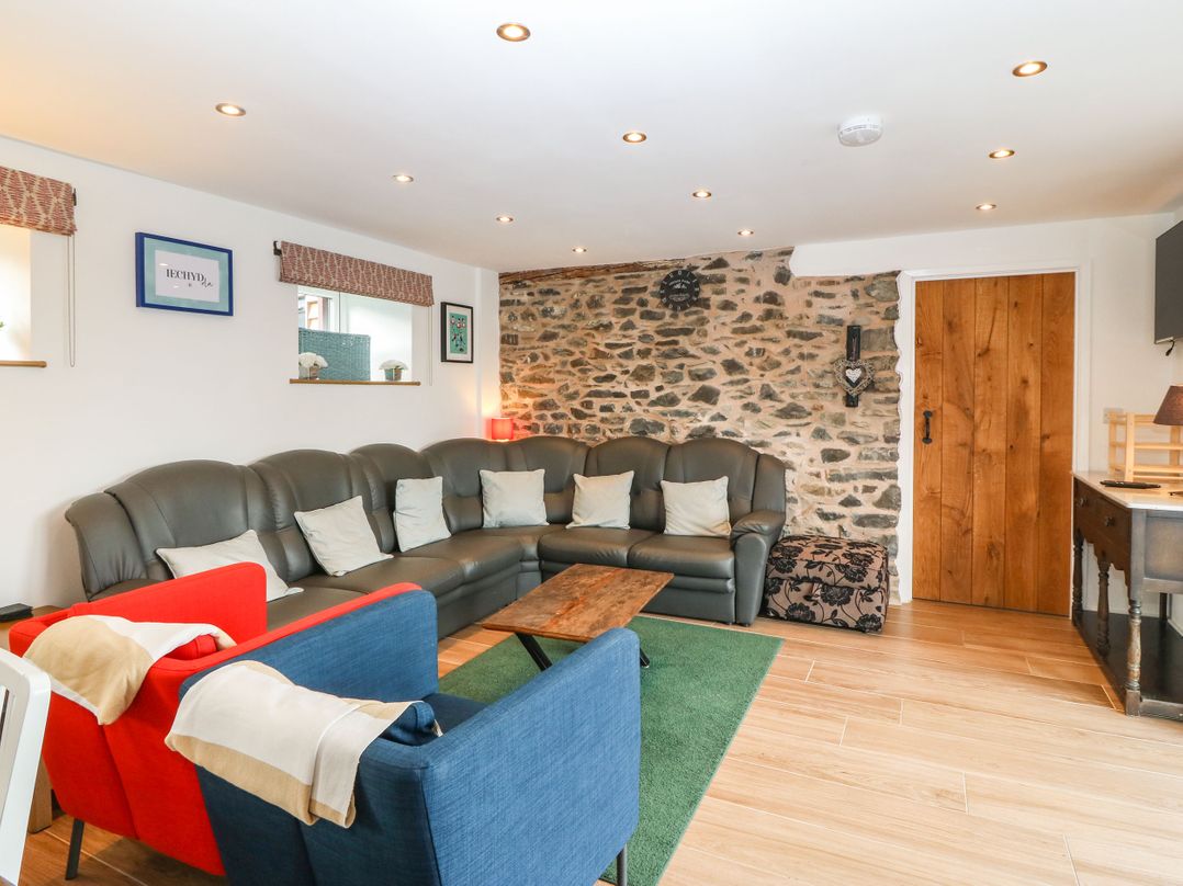 Y Granar (The Granary