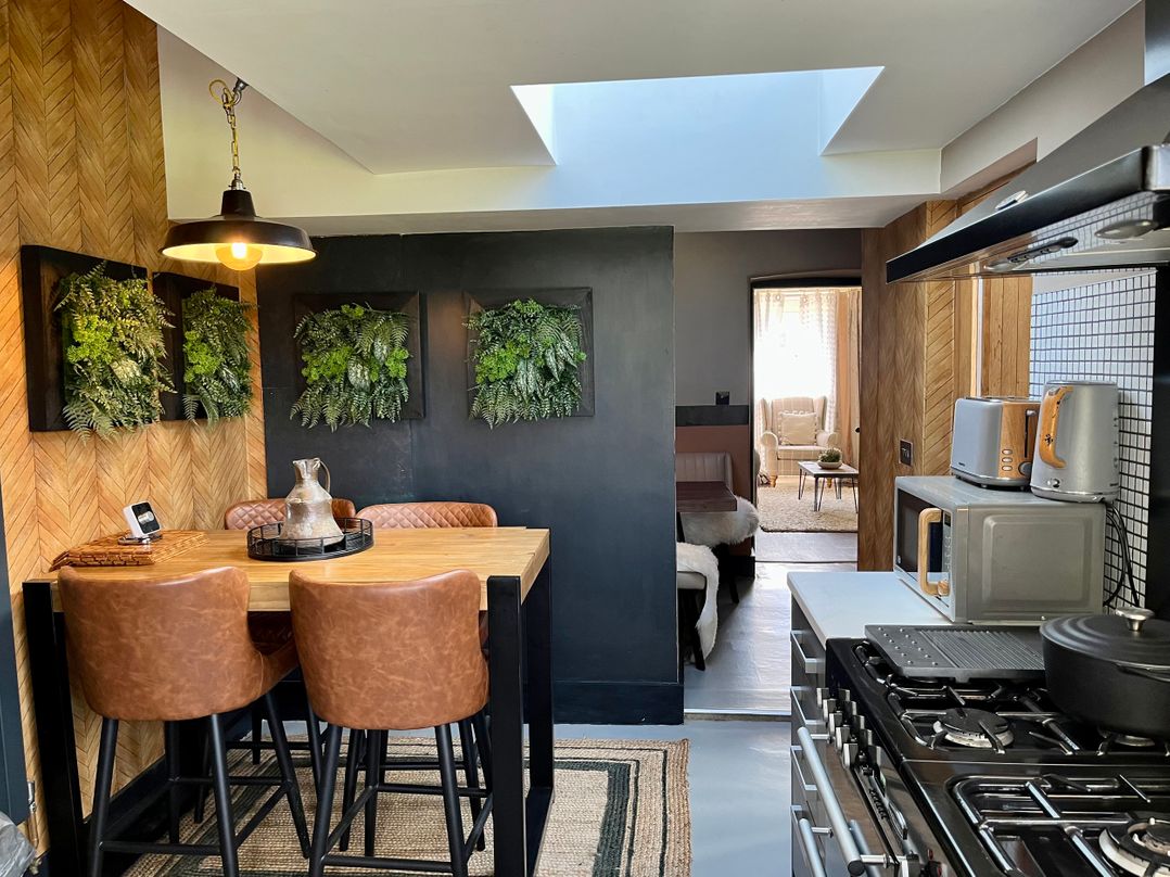 Coupling Cottage
