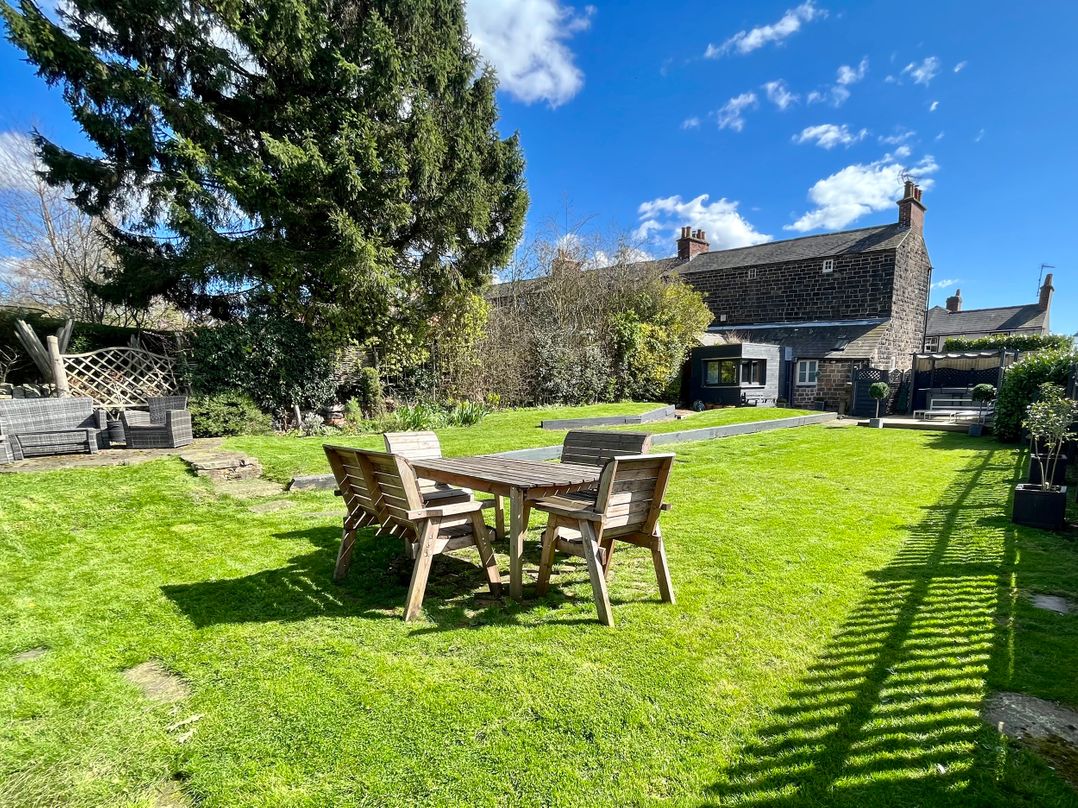 Coupling Cottage