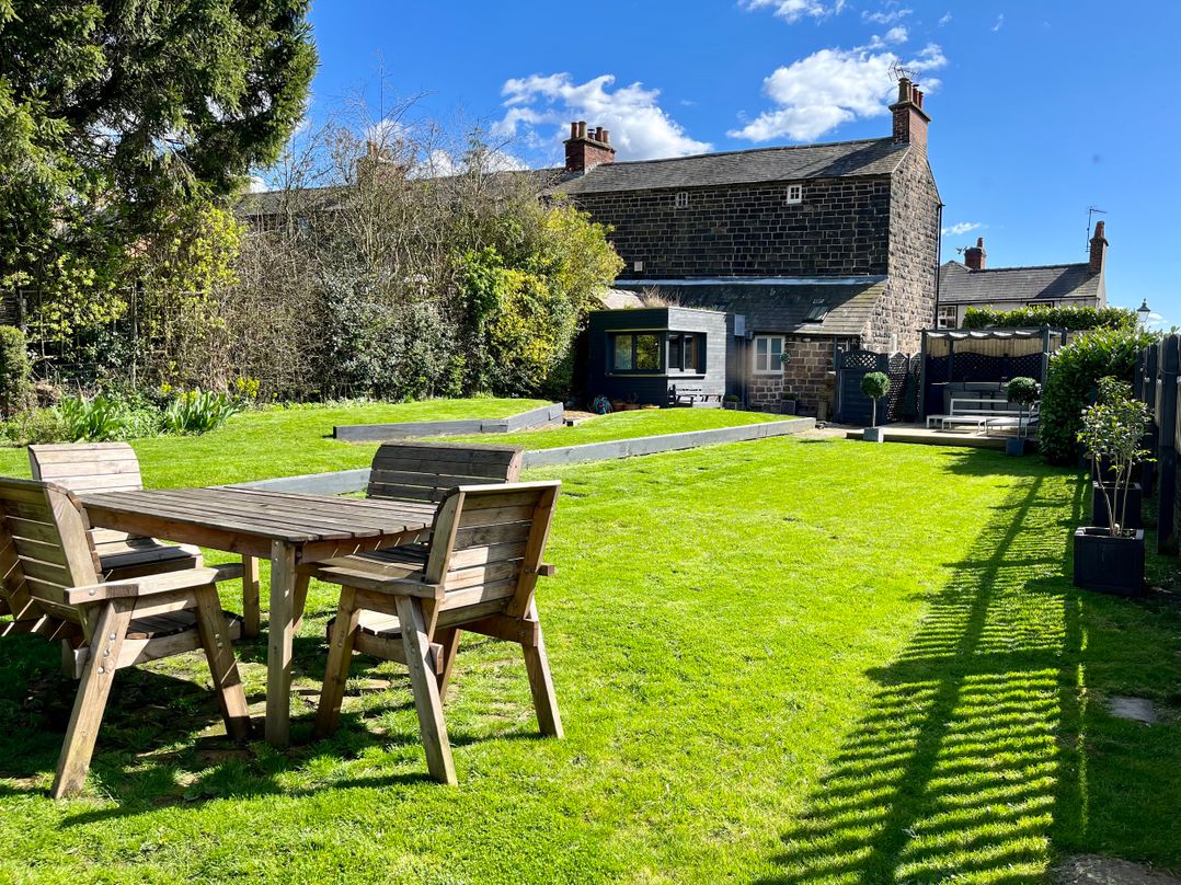Coupling Cottage