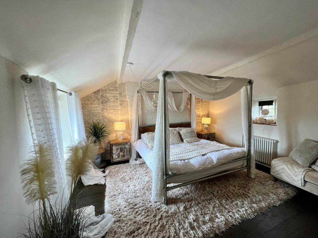 Coupling Cottage