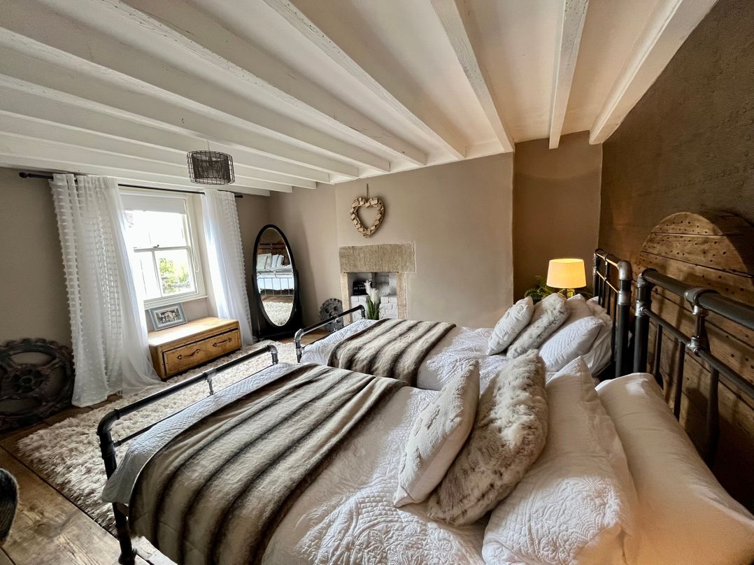 Coupling Cottage