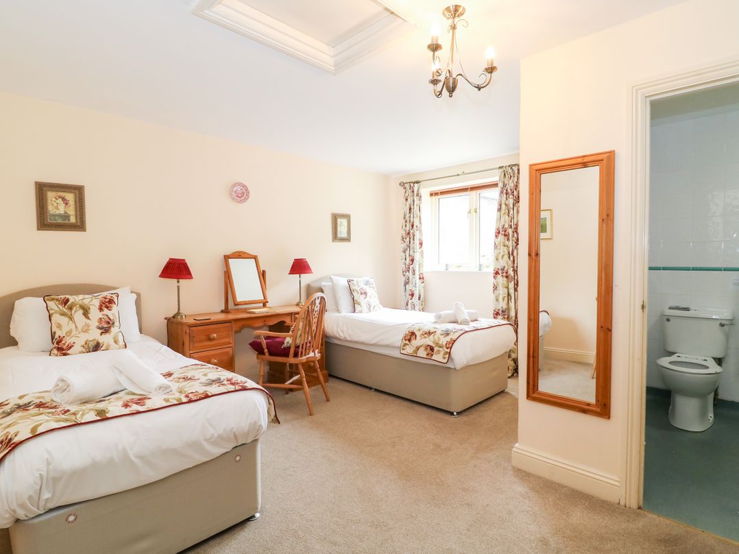 Chestnut Cottage, Rodden