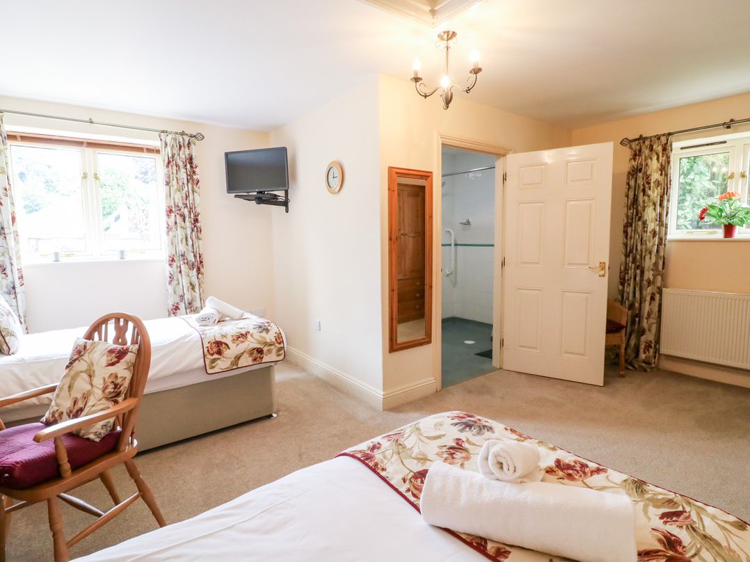 Chestnut Cottage, Rodden