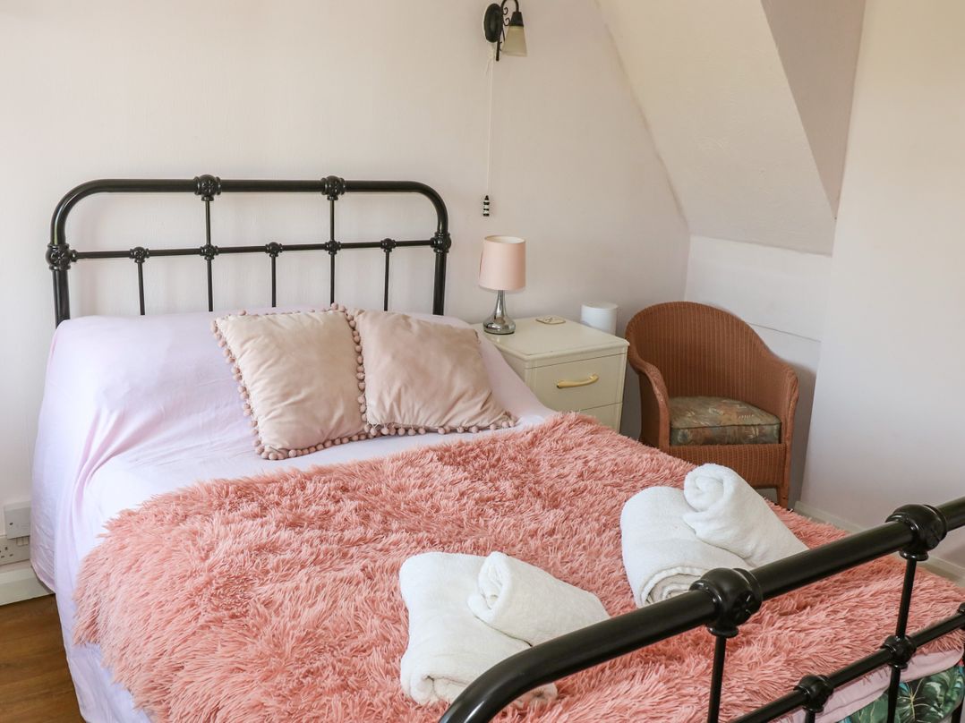 Higgledy Piggledy Cottage