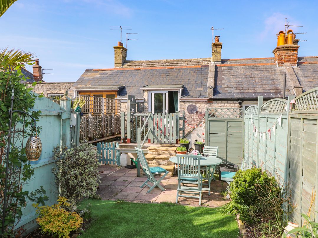 Higgledy Piggledy Cottage