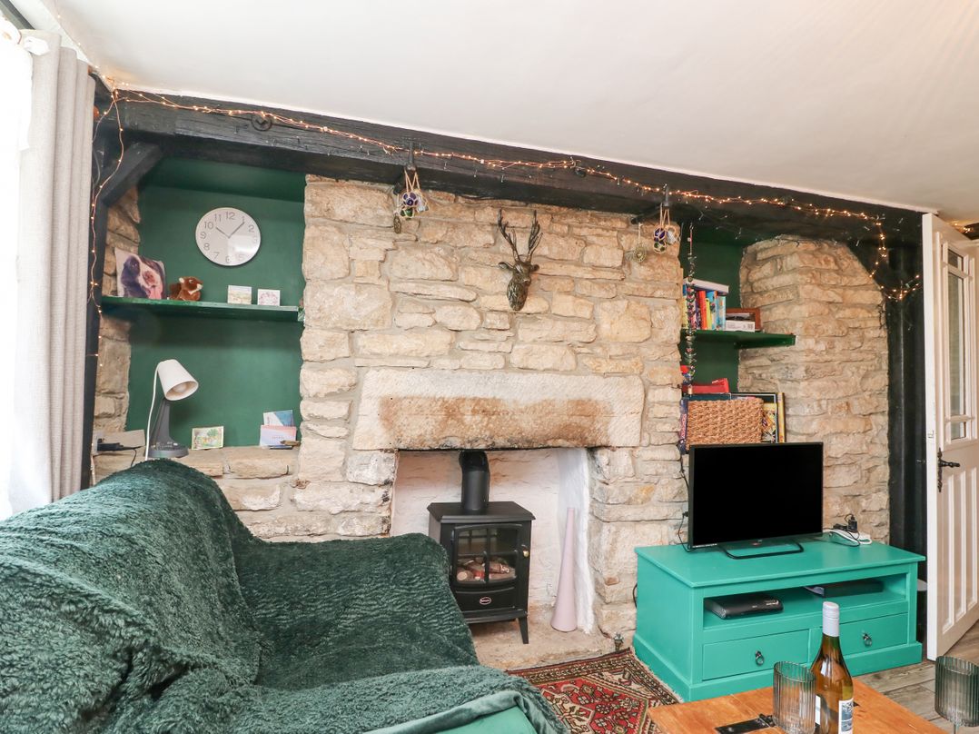 Higgledy Piggledy Cottage