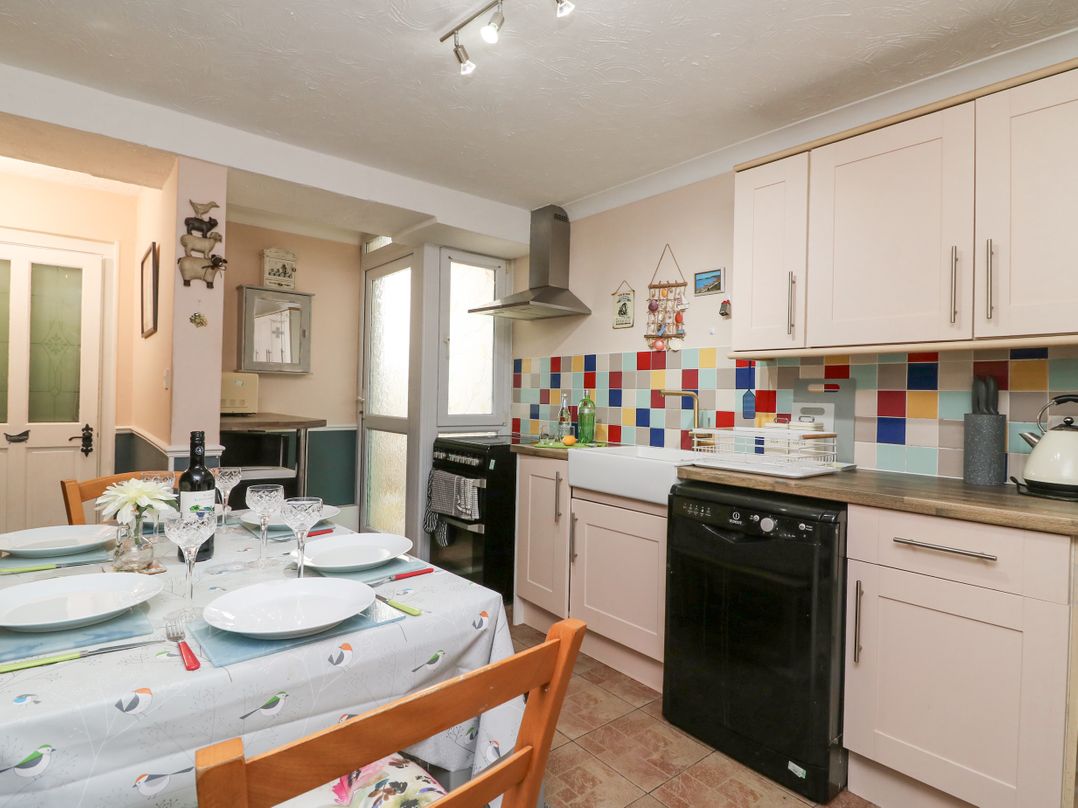 Higgledy Piggledy Cottage
