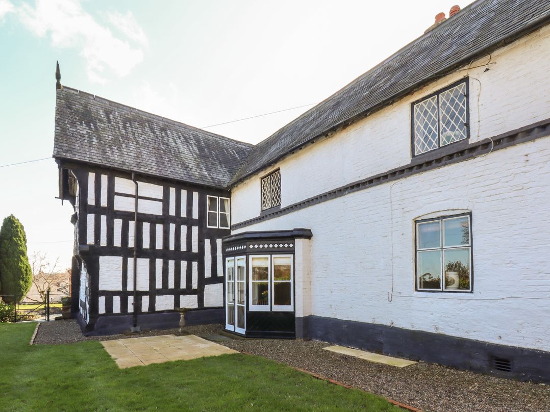 Top Farm House