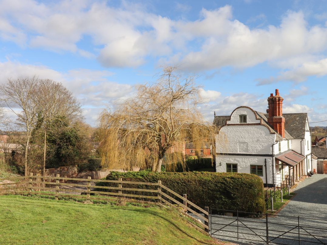 Top Farm House