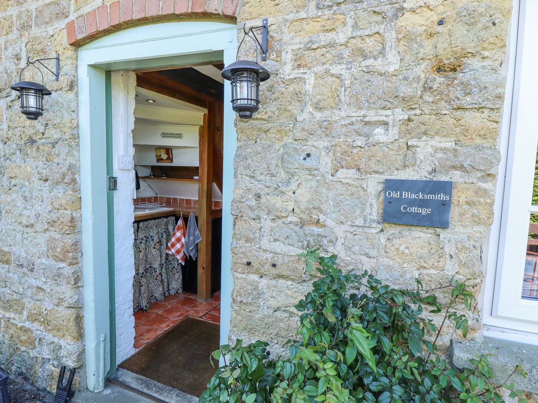 Old Blacksmiths Cottage
