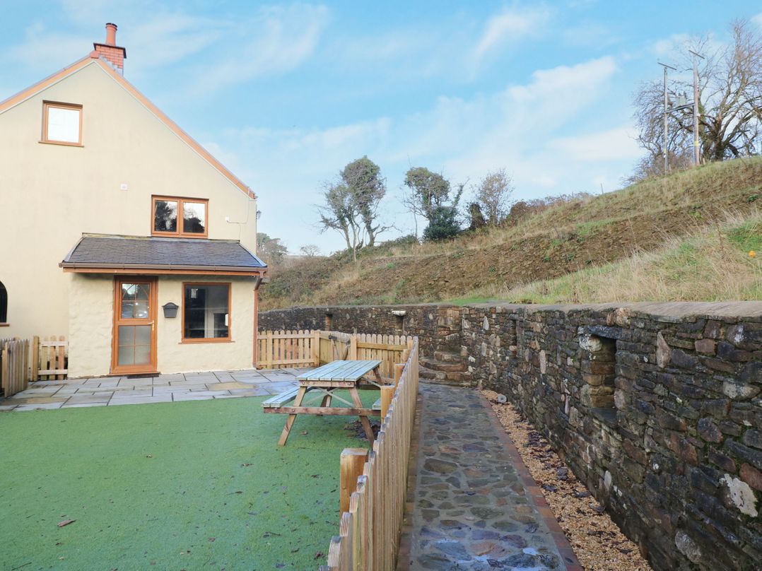 Nant Moel Isaf Farm