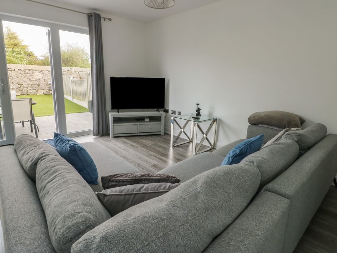 3 Parc Delfryn