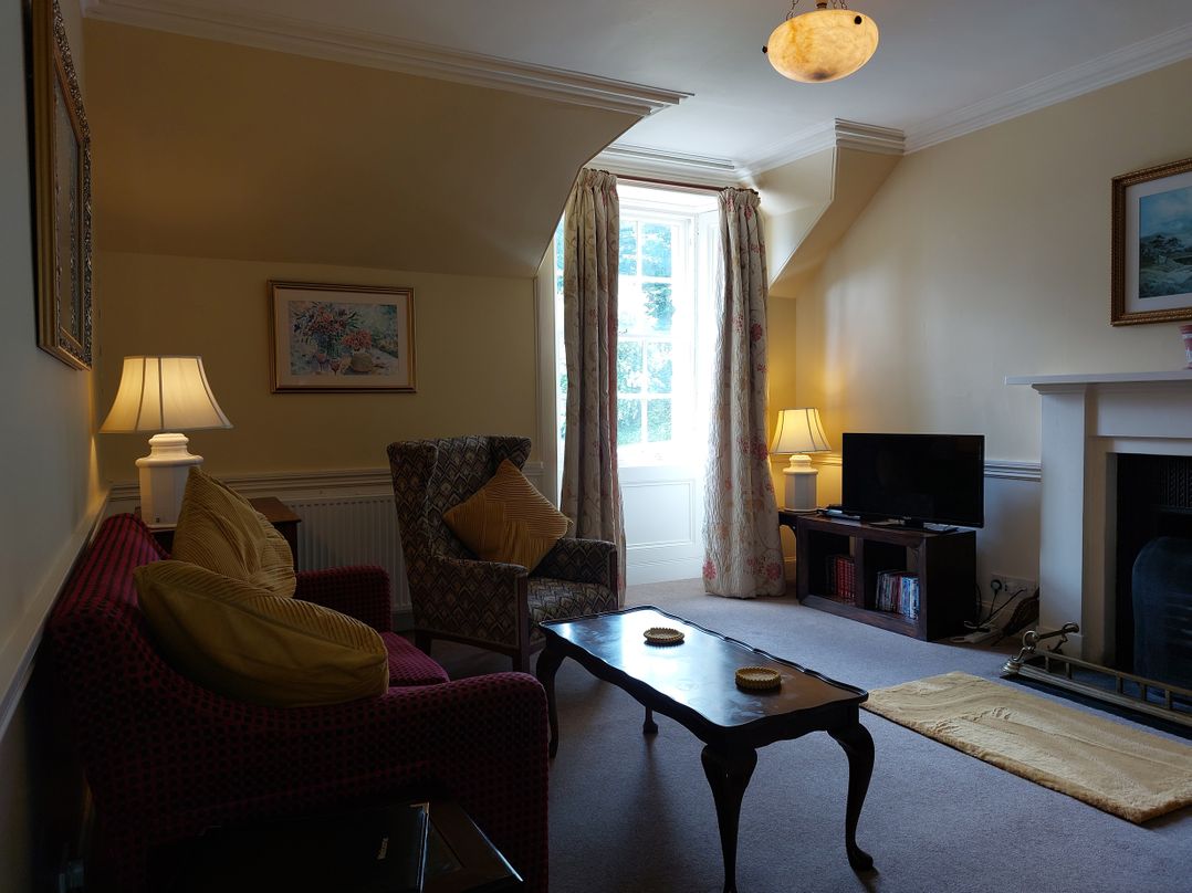 Upper West Wing Flat - Tarvit