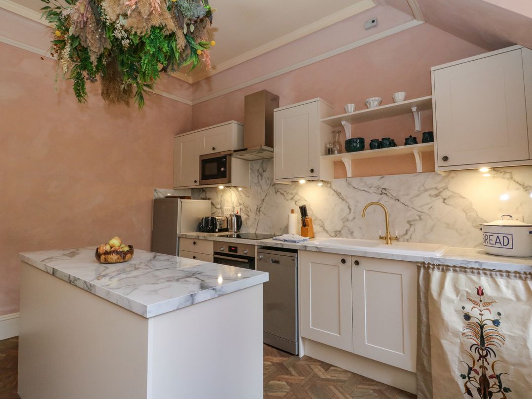 Dalvorar - Mar Lodge Estate