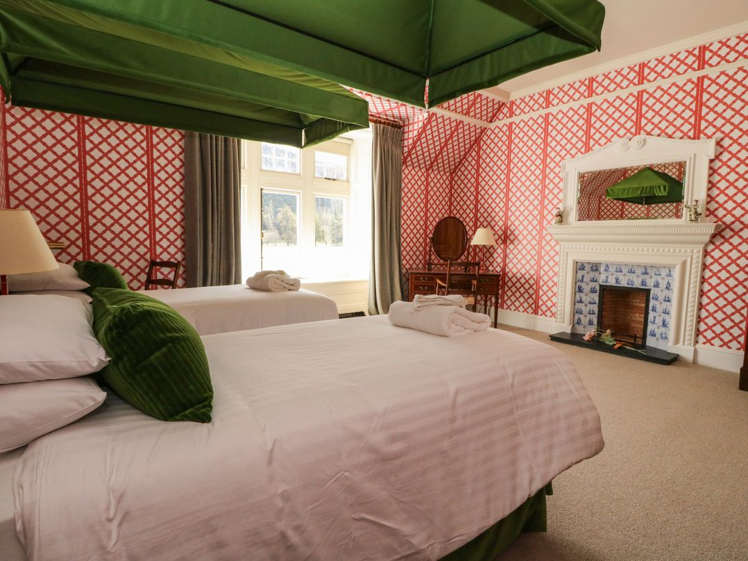 Dalvorar - Mar Lodge Estate