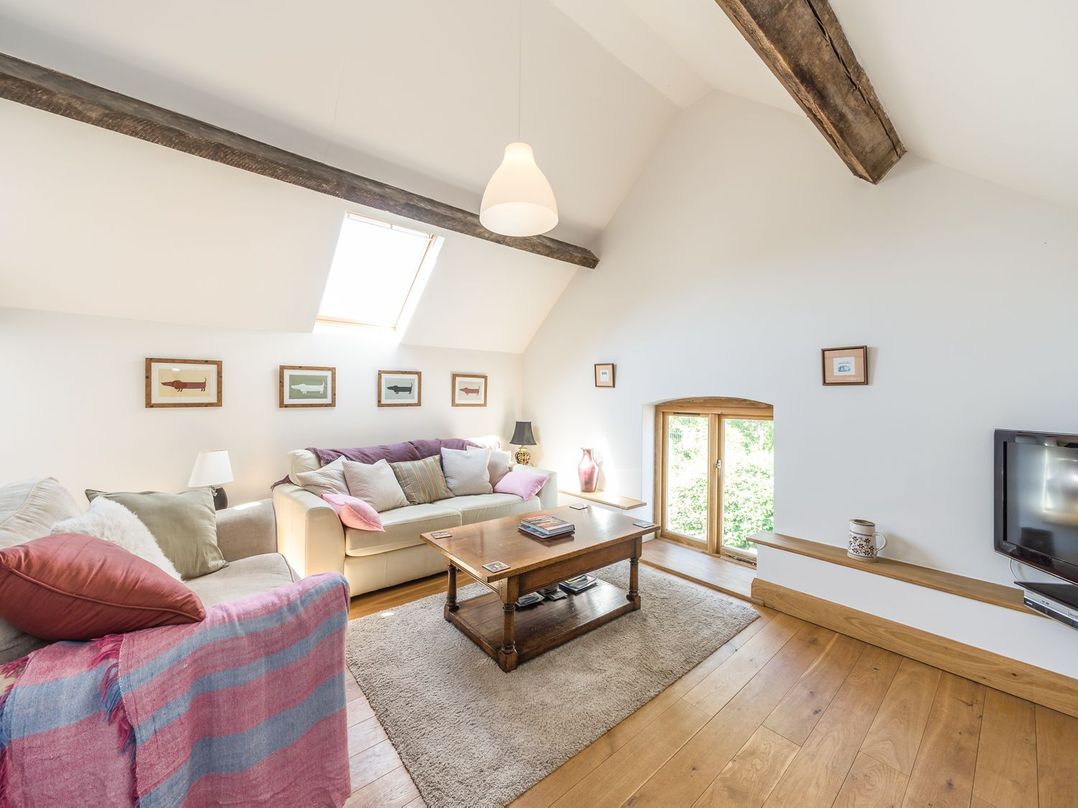 Foxholes Barn in Farlow, Worcestershire | Cottages & Lodges