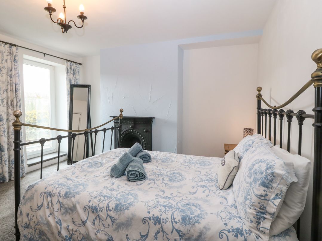 Platform 13 Railway Cottage