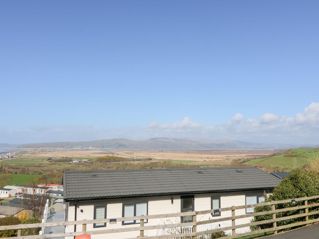 McAuliffe Lodge
