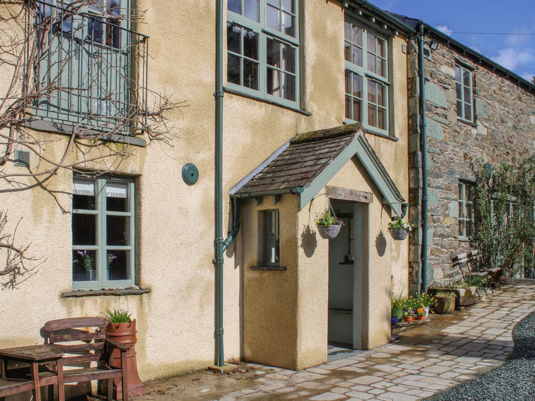 Plosh House