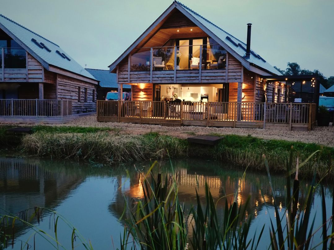 Lake View Lodge