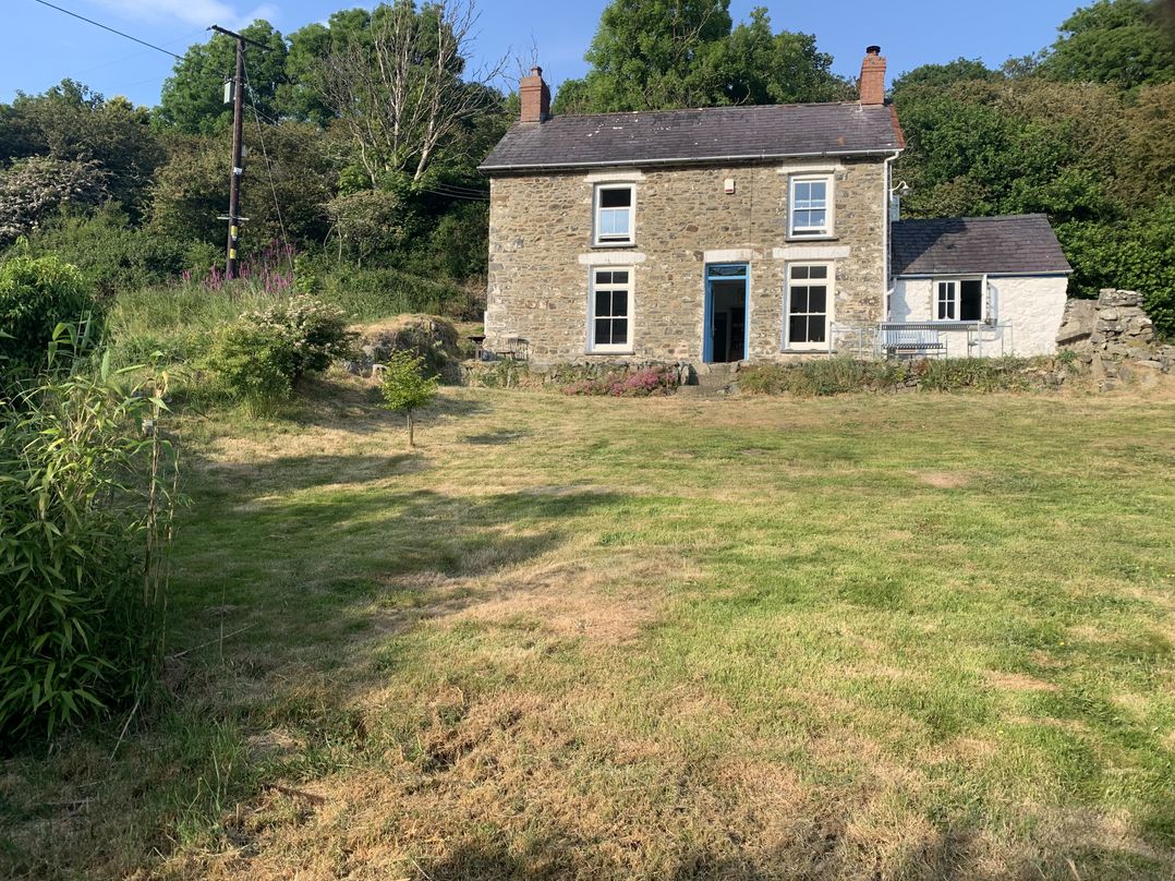 Dolwylan Cottage