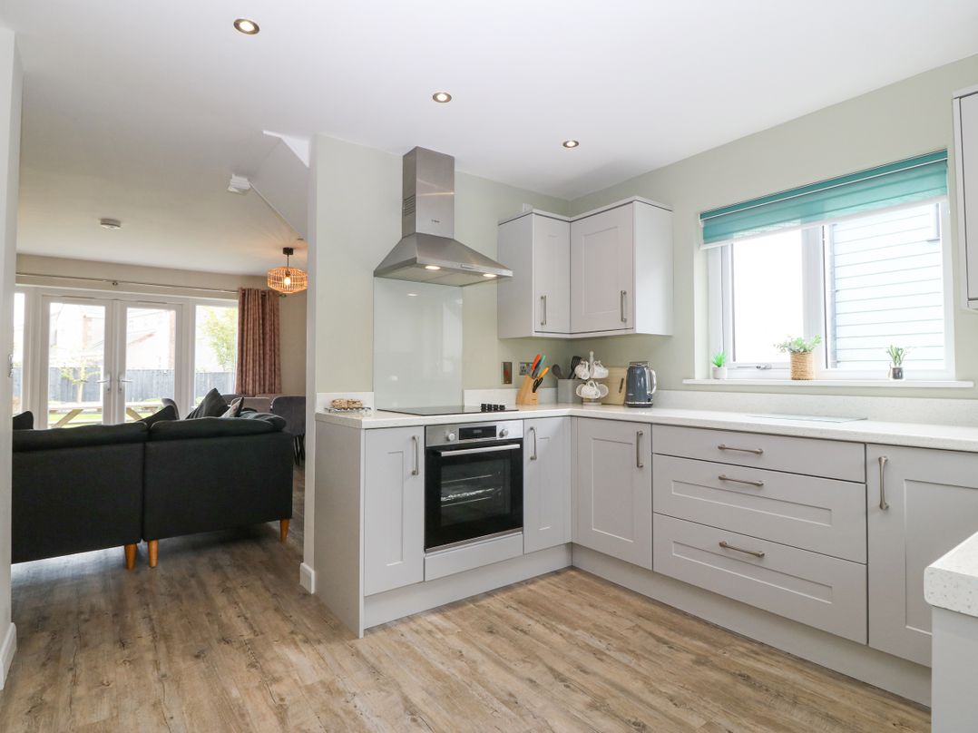 7 Parc Delfryn