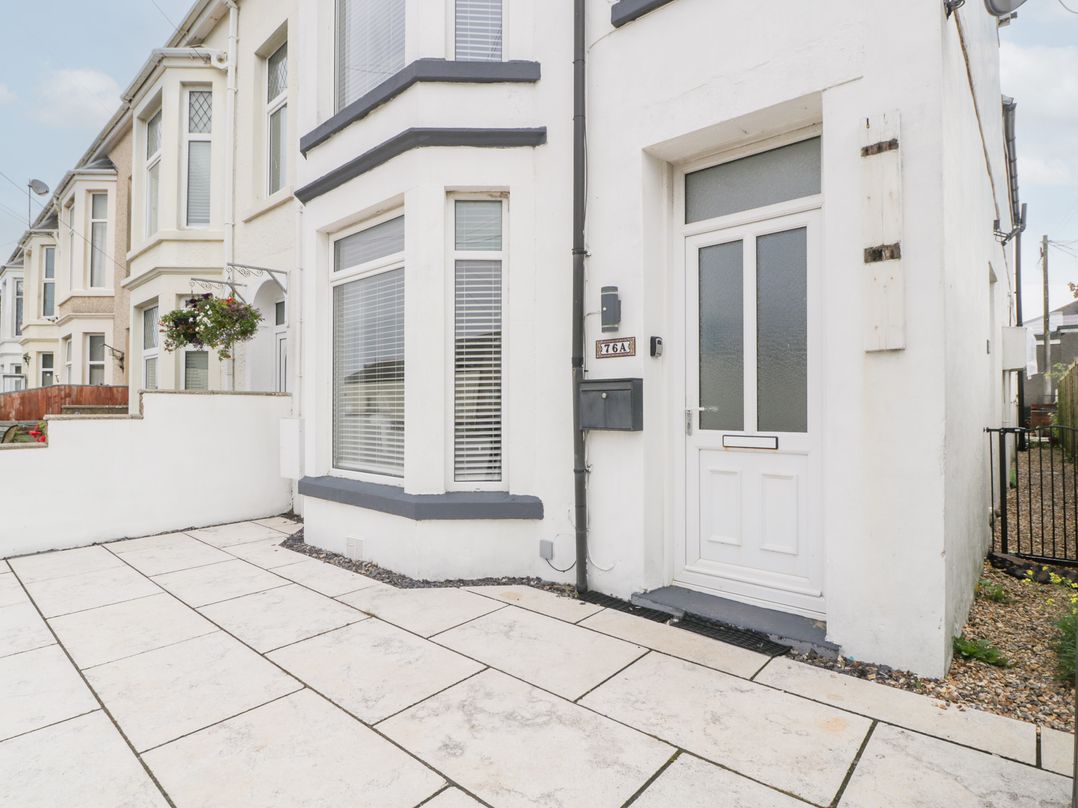 76A Mackworth Road