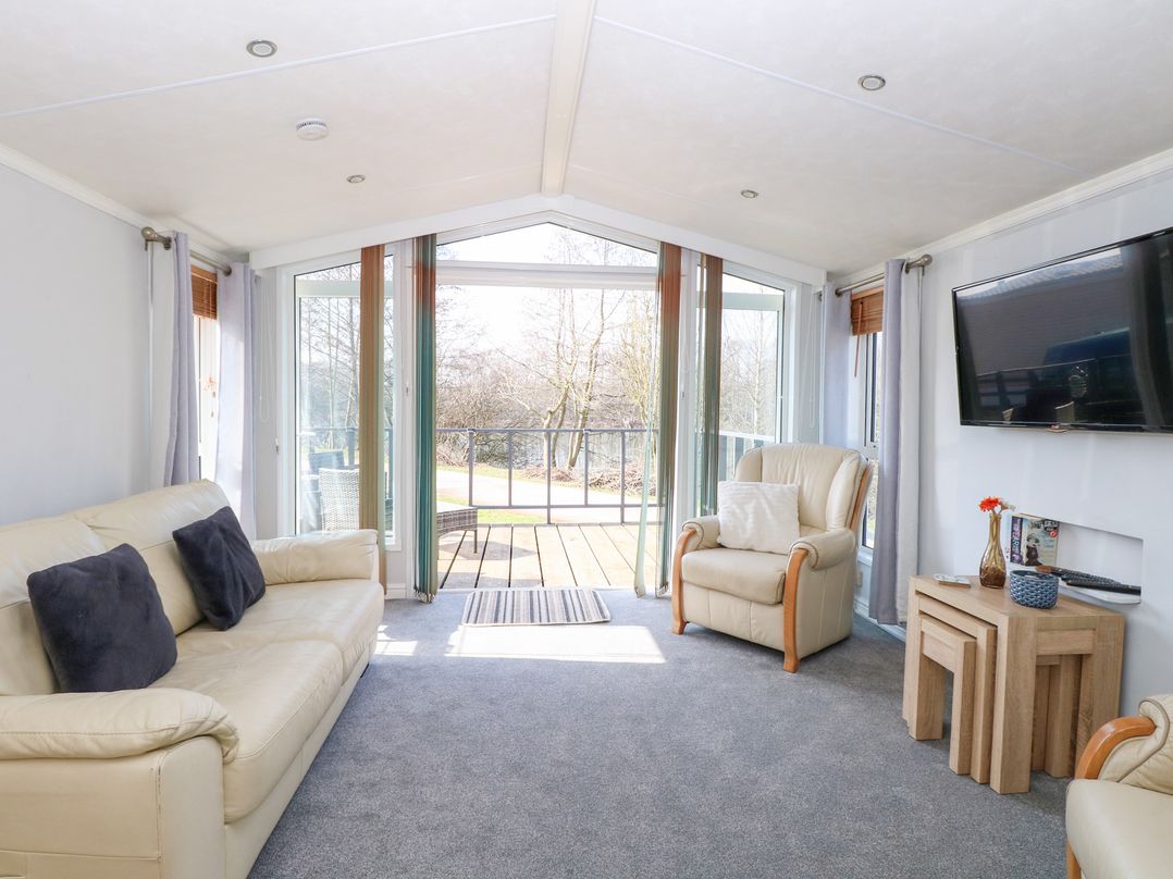109 Pentney Lakes