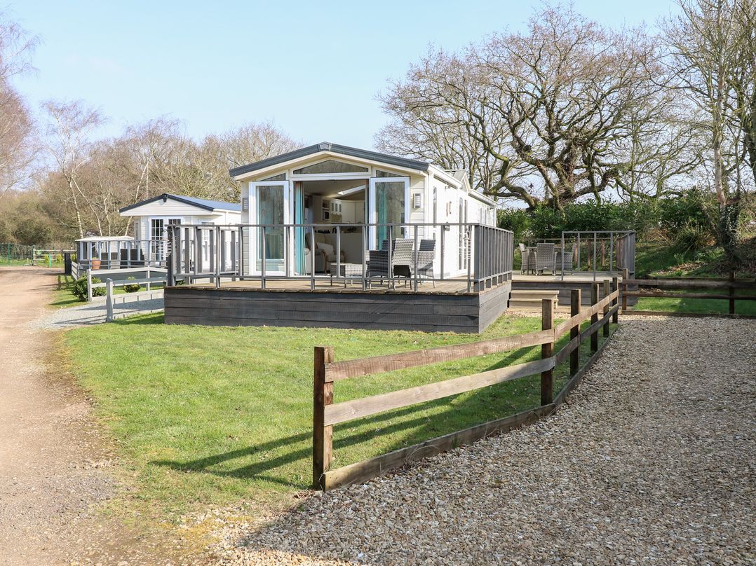 109 Pentney Lakes