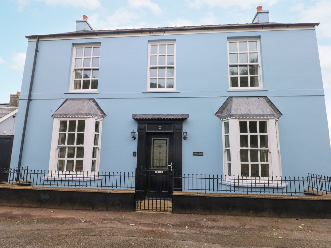 Crown Cottage