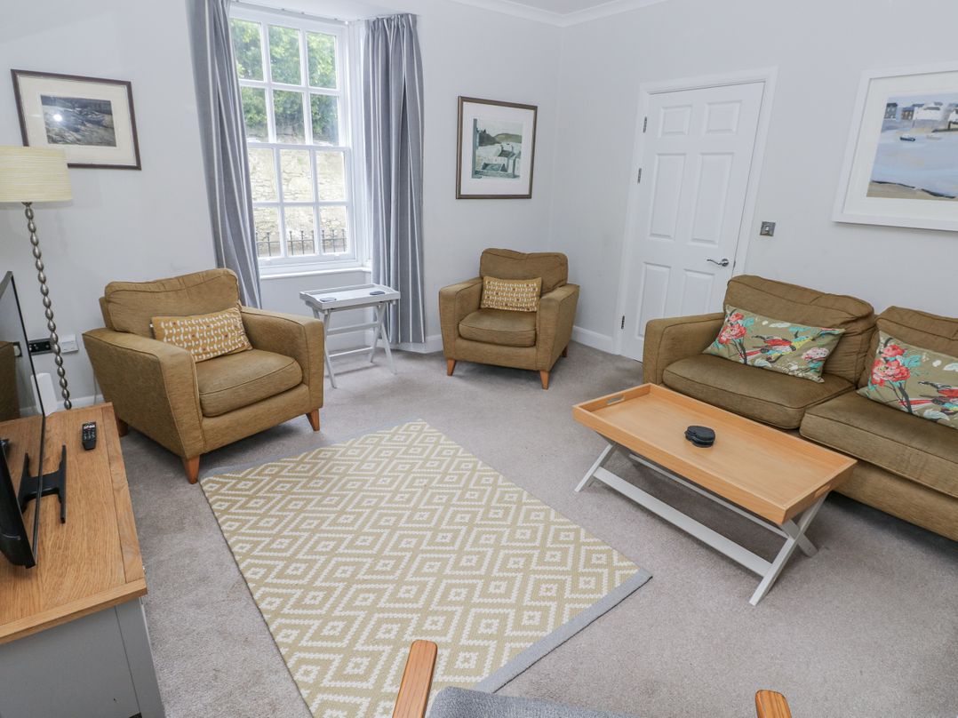Crown Cottage