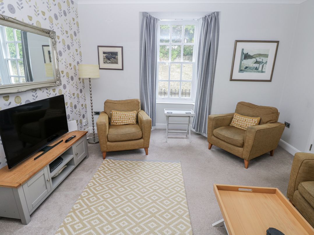 Crown Cottage