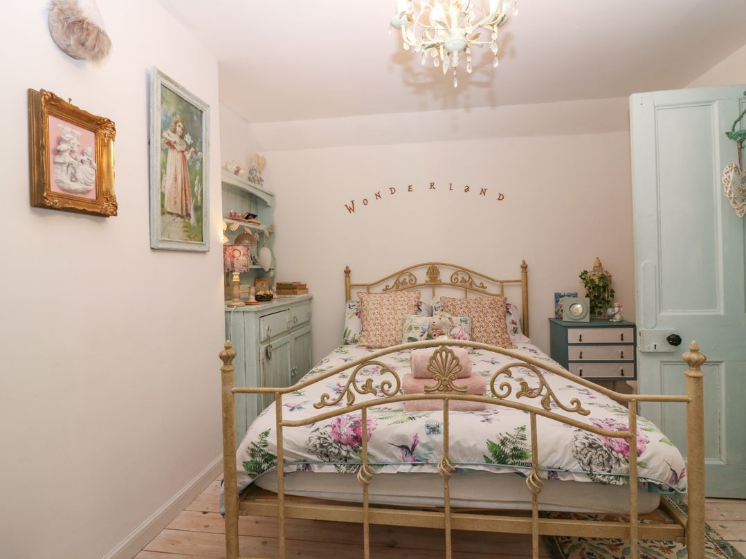 Wonderland Cottage