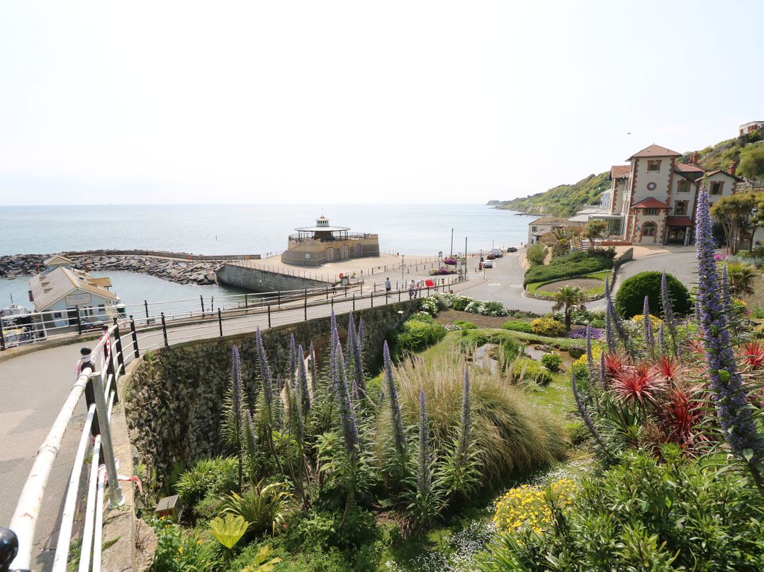 No. 5 Cliffview