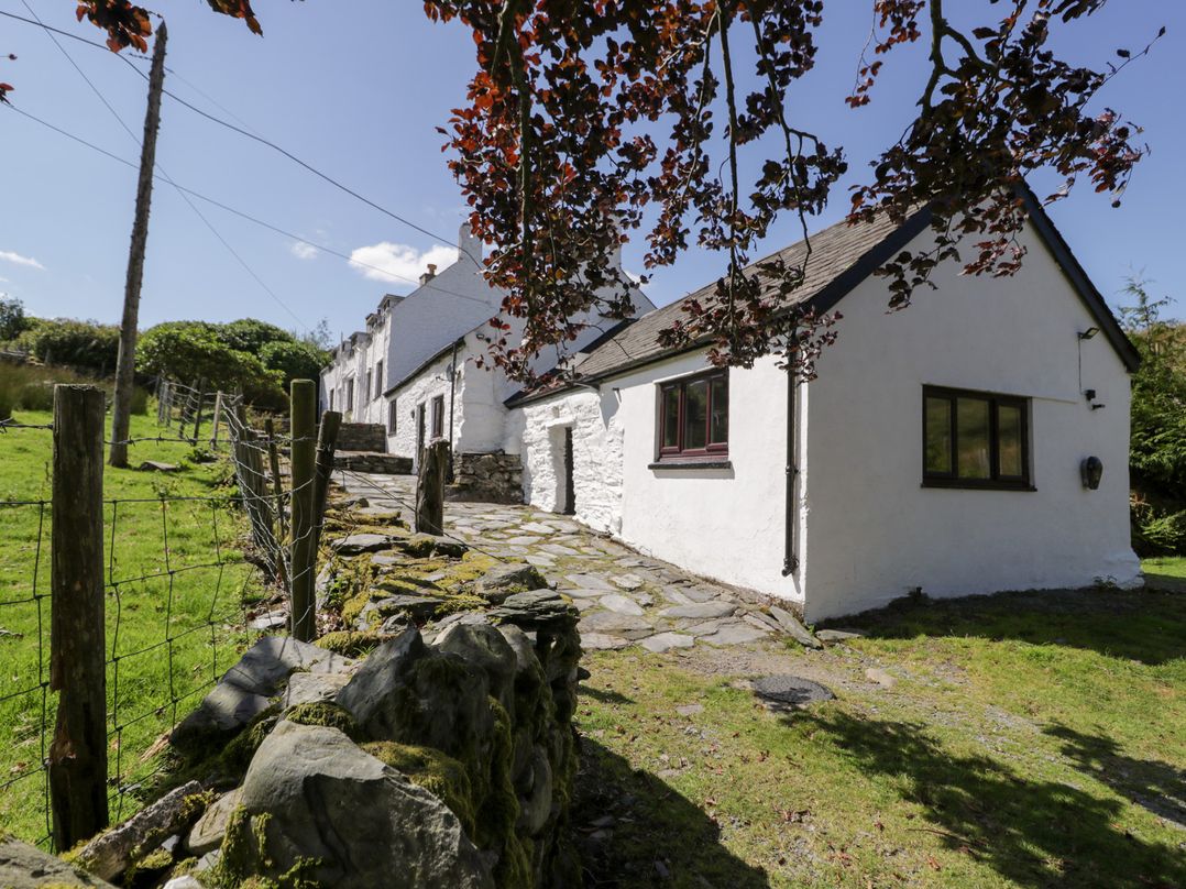 Cwm