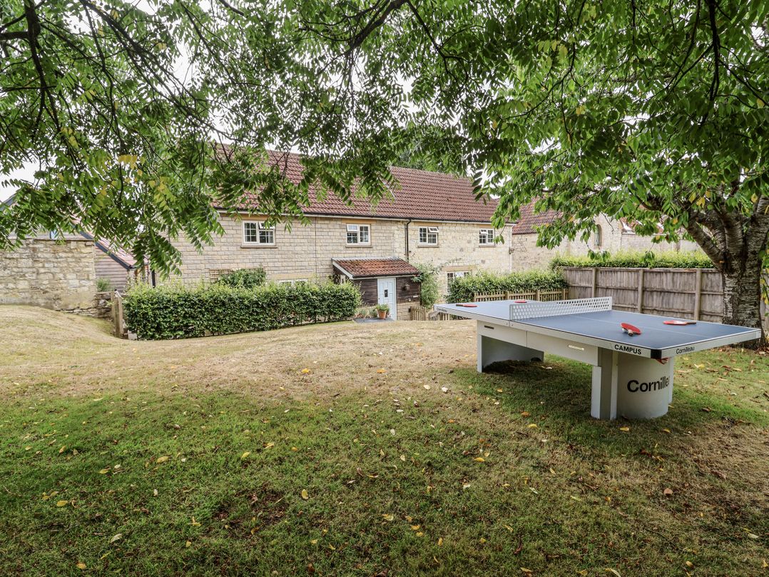 The Stable House, Mudford - Sleeps 8 guests